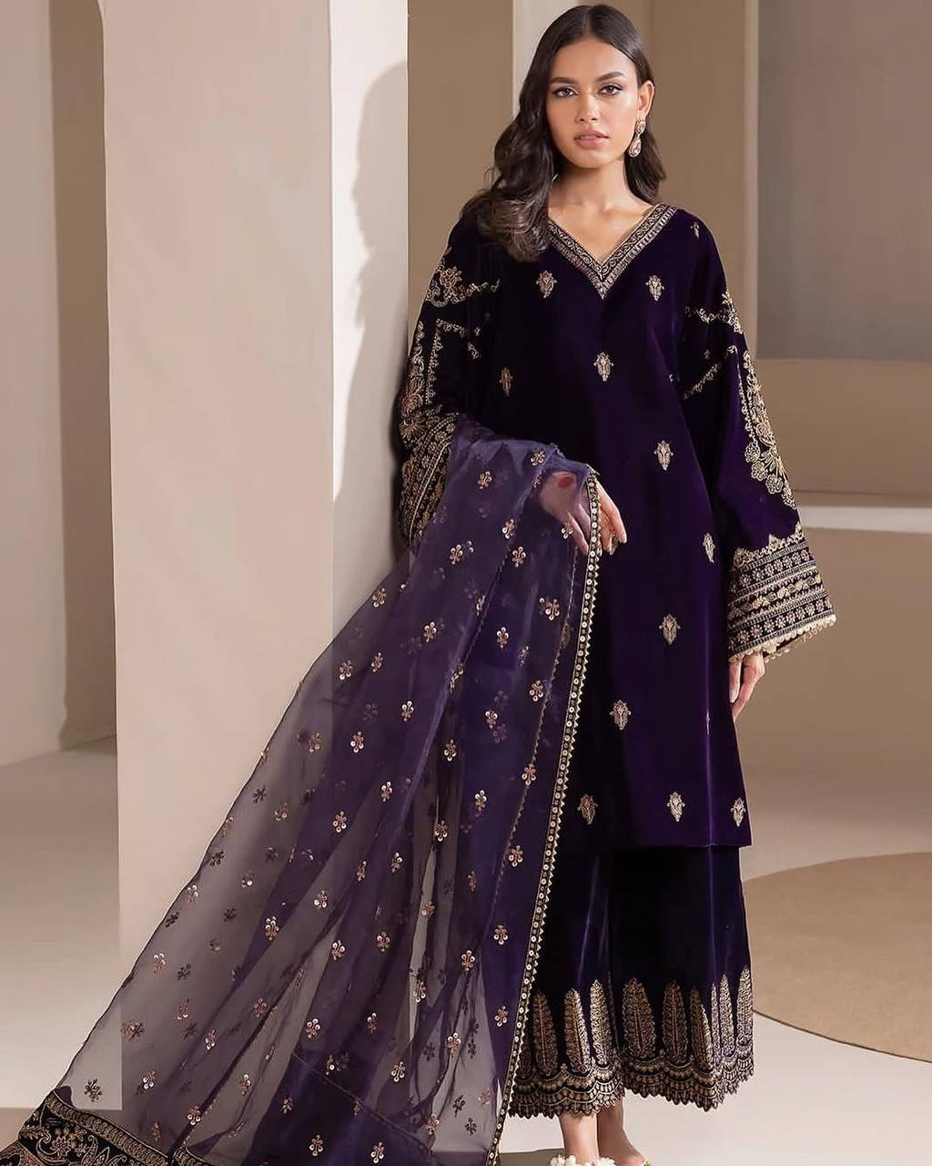 *ADORABLE HEAVY VELVET  SEQUENCE EMBROIDERY WORK SUIT WITH PLAZO AND DUPATTA*