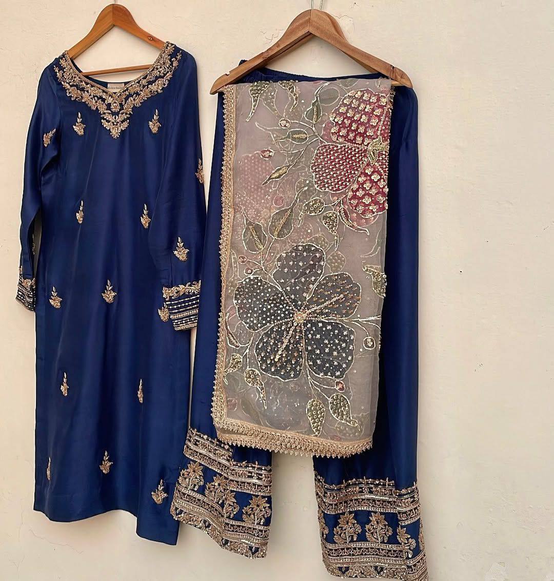 *FOR THIS TRENDY SEASON OUR NEW DESIGNER STYLE SEQUENCE EMBROIDERY WORK SUIT PANT WITH DUPATTA*